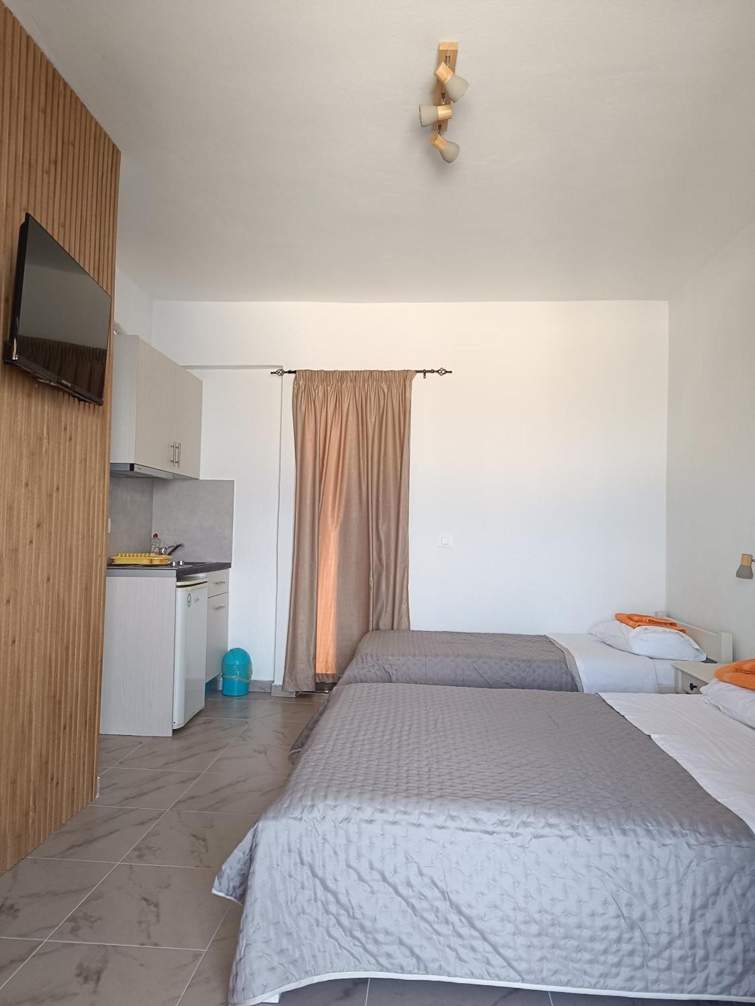 Meltemi Apartment Vourkari ภายนอก รูปภาพ